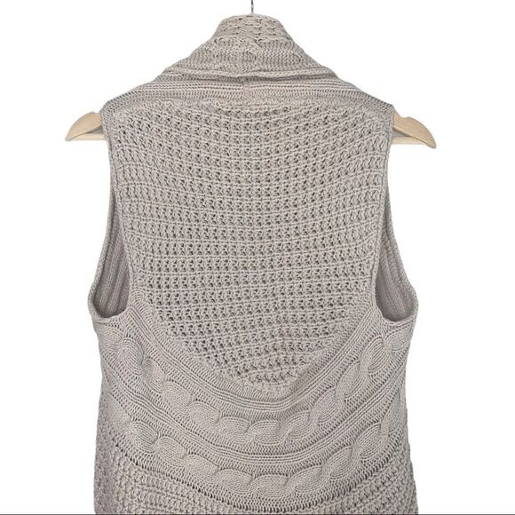 Denver Hayes Chunky Knit Crochet Vest - Picture 6 of 8